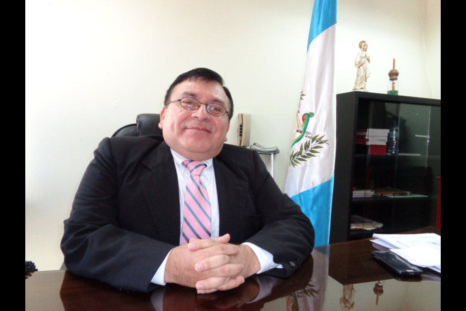 El magistrado presidente de la Sala Primera de la Corte de Apelaciones, Freedyn Fernández, es el pesquisidor del antejuicio de ocho diputados del partido FCN-Nación. (Foto: Archivo/Soy502) 