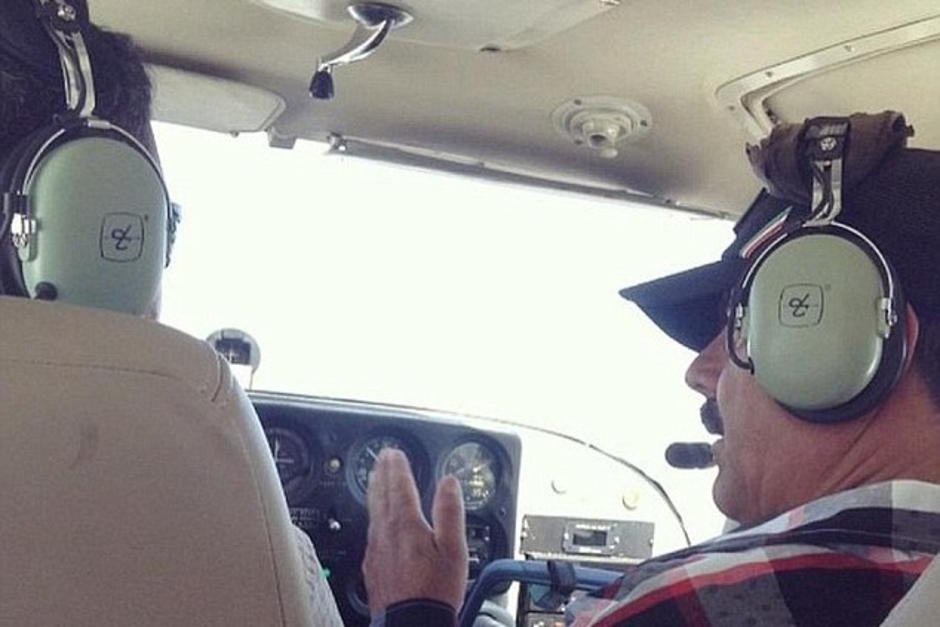 El piloto de confianza del Chapo Guzmán concedió una entrevista a Univisión, en la cual revela detalles de las aeronaves, mujeres, amigos y hasta la idolatría del capo por Pablo Escobar. (Foto: Daily Mail)