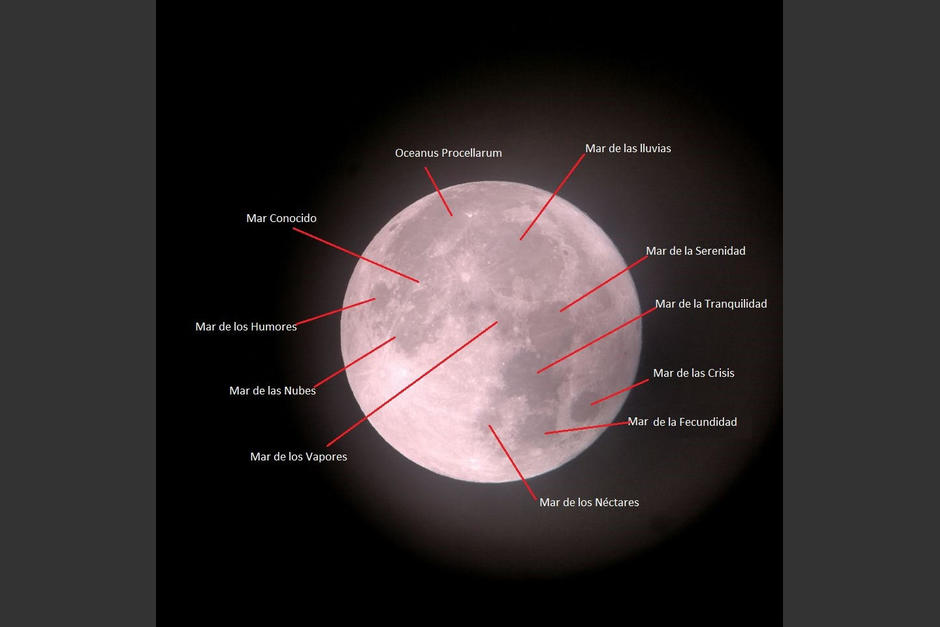 La luna llena con las áreas oscuras llamadas “mares” y sus nombres. (Foto: Edgar Castro Bathen)