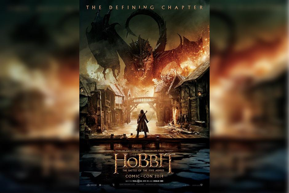 La primer película de la trilogía el Hobbit fue: "Un Viaje Inesperado", la segunda "La desolación de Smaug" y la tercera y última, "La batalla de los 5 ejércitos".