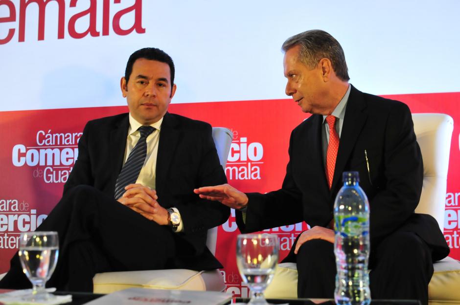 Jimmy Morales participó en un desayuno con empresarios antes de viajar a Ecuador para participar en la Cumbre de la Celac. (Foto: Alejandro Balán/Soy502)