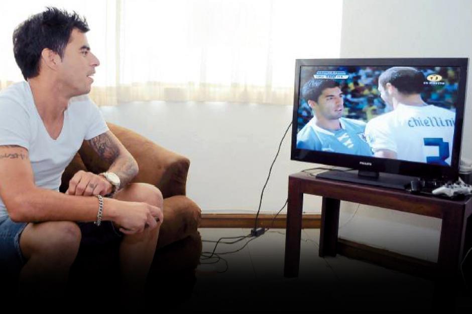 Paolo Suárez sigue a su hermano desde Guatemala. Ha evitado la polémica para defender a Luis Suárez. (Foto: Nuestro Diario/Archivo)