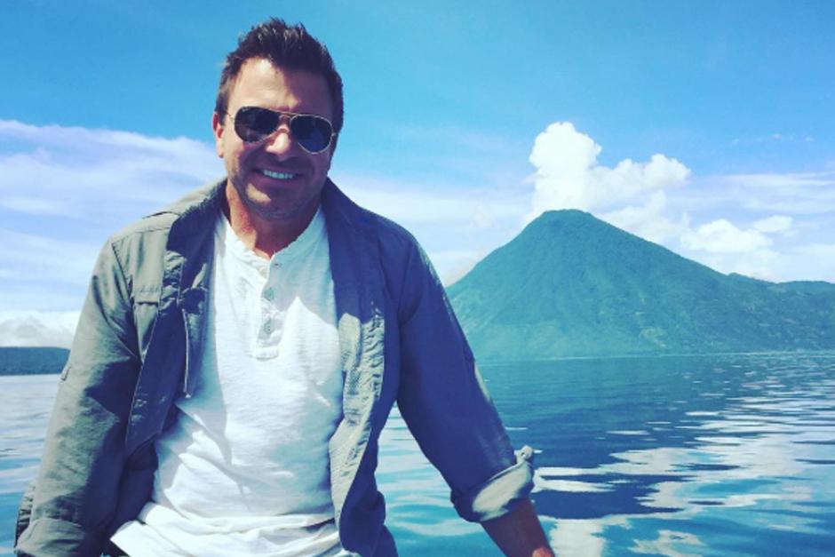 El conductor del programa Booze Traveler recorrió Guatemala para probar los tragos más populares del país.