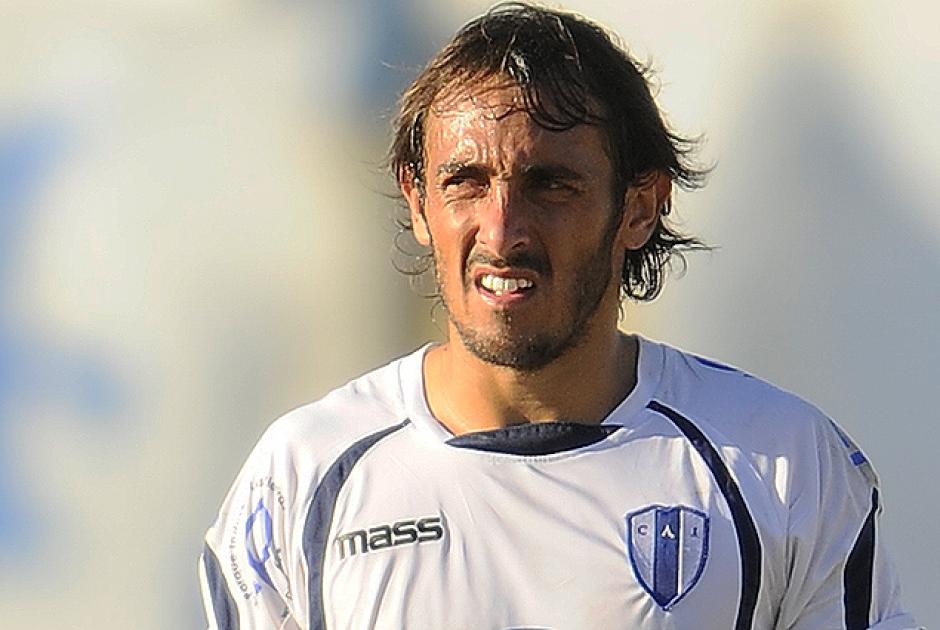 El club Municipal deberá de negociar con el dueño del pase del uruguayo Gastón Puerari, el equipo Juventud de las Piedras. (Foto: Twitter)