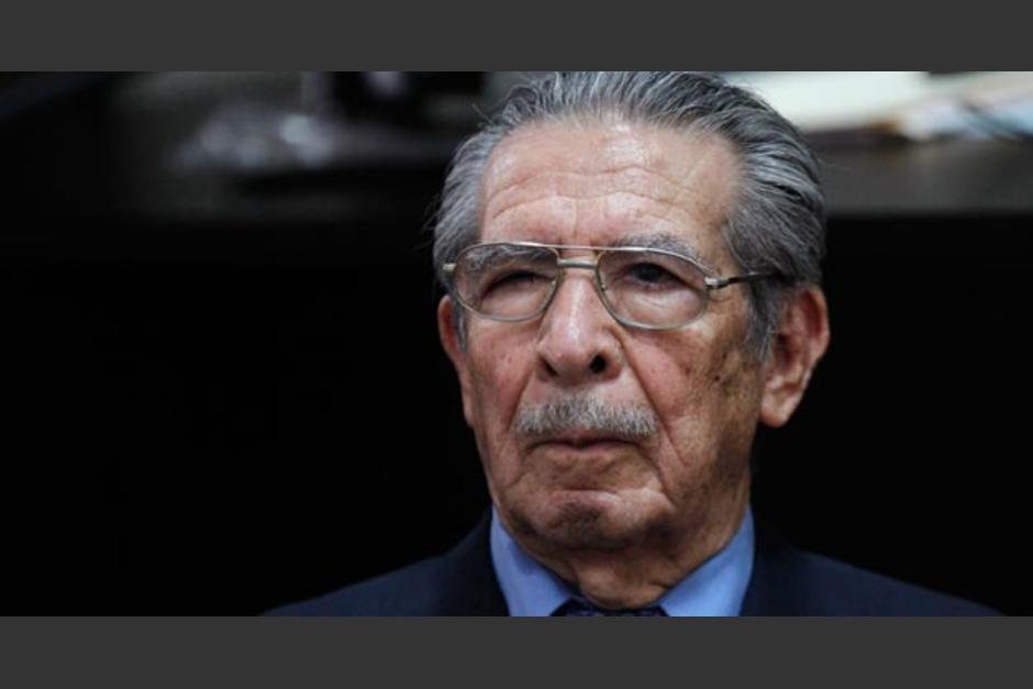 El inicio a juicio, agendado para el 5 de enero, podría no desarrollarse debido a dos osbtáculos más que se suman a las estrategias de la defensa por evitar que el ex militar sea condenado. (Foto: EFE)