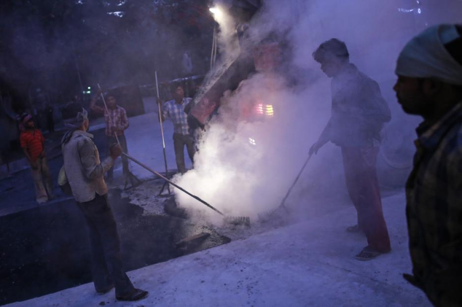 En India, un trabajador fue enterrado vivo. (Foto: theobjective.com)