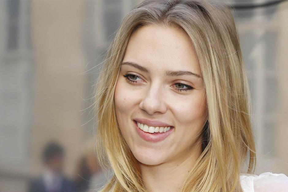 Johansson acumula cuatro nominaciones al Óscar por "Lost in Translation" (2003), "Girl with a Pearl Earing" (2003), "A Love Song for Bobby Long" (2004) y "Match Point" (2005).