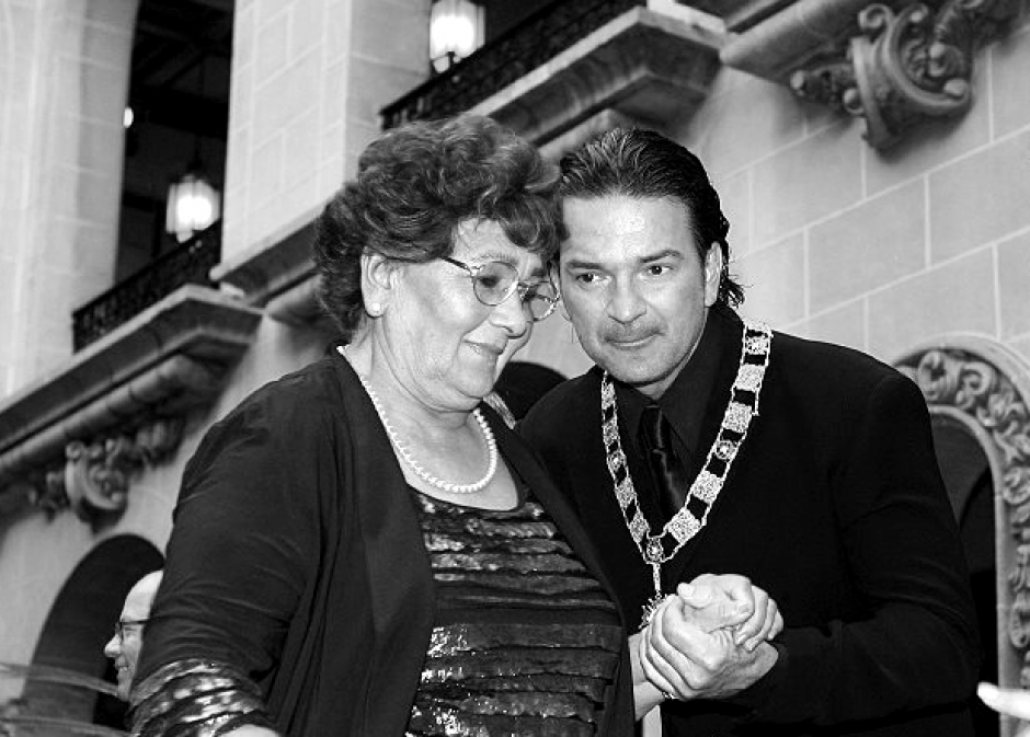 Arjona aún no dio declaraciones sobre la muerte de su madre este miércoles pero sí dejó un mensaje de despedida en redes sociales.