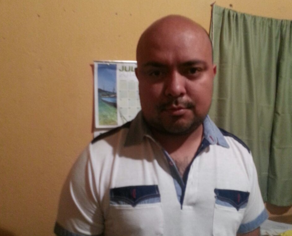 El auxiliar fiscal Víctor Leonel Orellana Cardoza, fue capturado por su aparente implicación con una banda criminal. (Foto: MP)