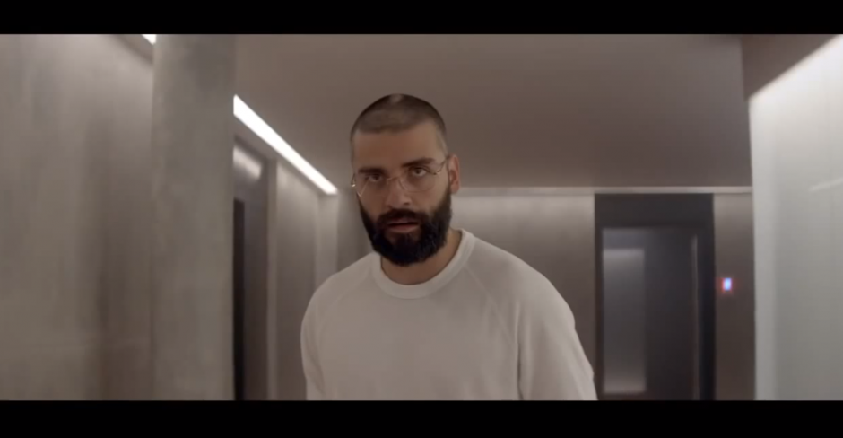 Esta película será el debut como director de Alex Garland, quien fuera guionista de películas como 28 Days Later, Sunshine y Dredd. 