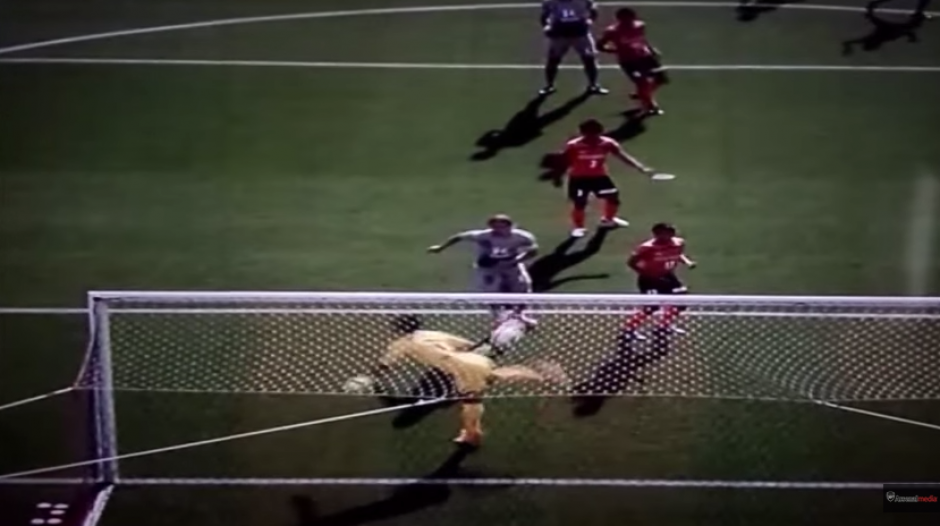 Un arquero japonés recreó el "escorpión" del colombiano René Higuita. (Imagen: YouTube)