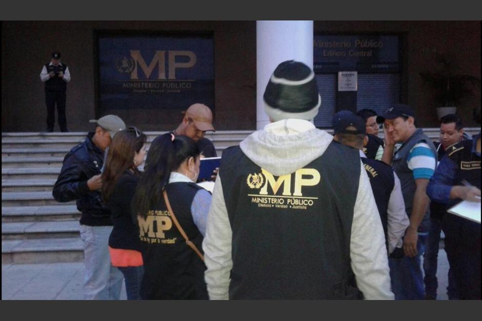 Realizan varios allanamientos en distintos lugares para desarticular una banda que se dedicaba al robo de vehículos. (Foto: @MPguatemala)