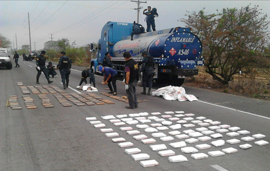 La Policía informó sobre el camión que se dirigía a Puerto Quetzal. (Foto: PNC) 
