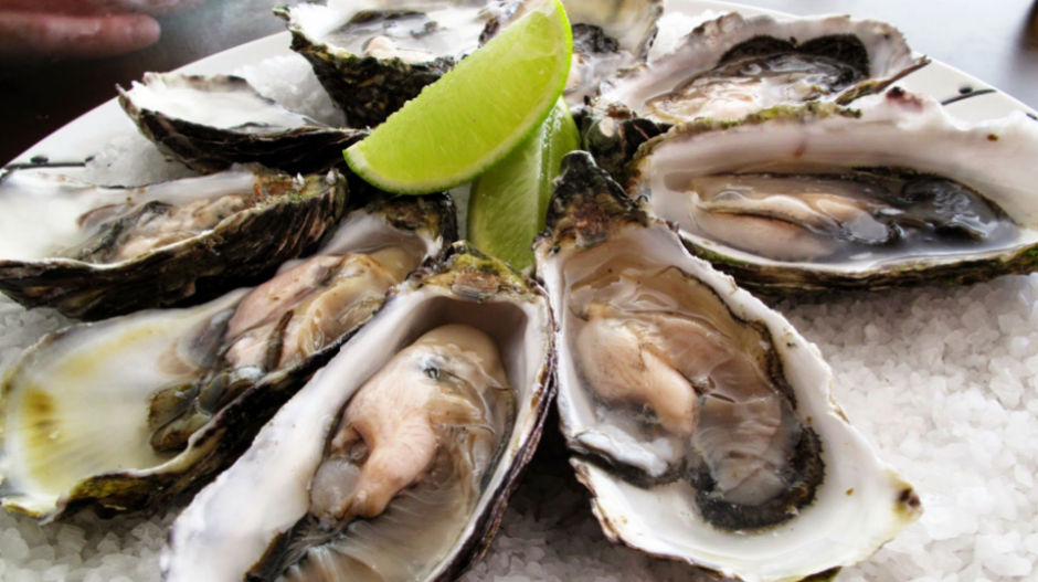 Una supuesta alerta de una bacteria por comer ostras se generó en redes sociales. (Foto: elestimulo.com)