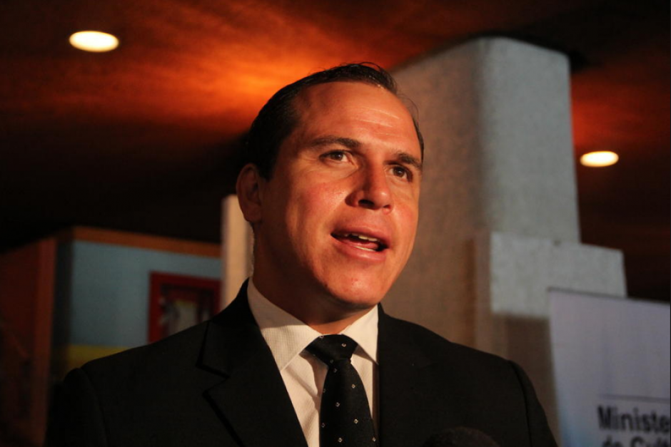 Dwight Pezzarossi fue juramentado como ministro de Cultura y Deportes el 18 de septiembre de 2014. (Foto Archivo/Soy502)