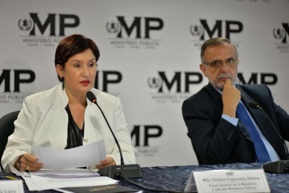 El detalle de las personas que tienen orden de captura fue dado a conocer por la Fiscal General, Thelma Aldana. (Foto: Wilder López/Soy502)