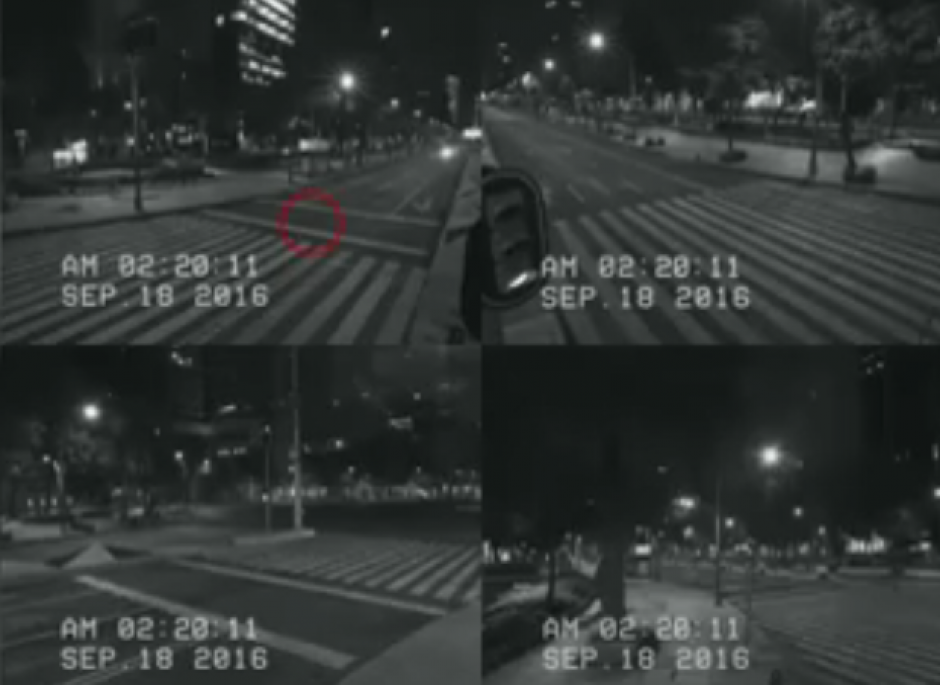 Varias cámaras de seguridad captaron una extraña figura en el Paseo de la Reforma en la Ciudad de México. (Imagen: Captura de pantalla)