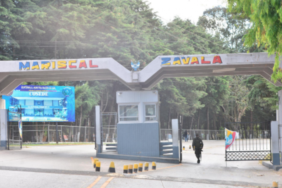 En el cuartel militar Mariscal Zavala funciona el centro de detención preventiva para hombres y mujeres de la zona 17. (Foto: Archivo/Soy502)