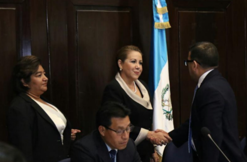 Blanca Stalling quedó separada de su cargo, pero seguirá recibiendo su salario. (Foto: Archivo/Soy502) 