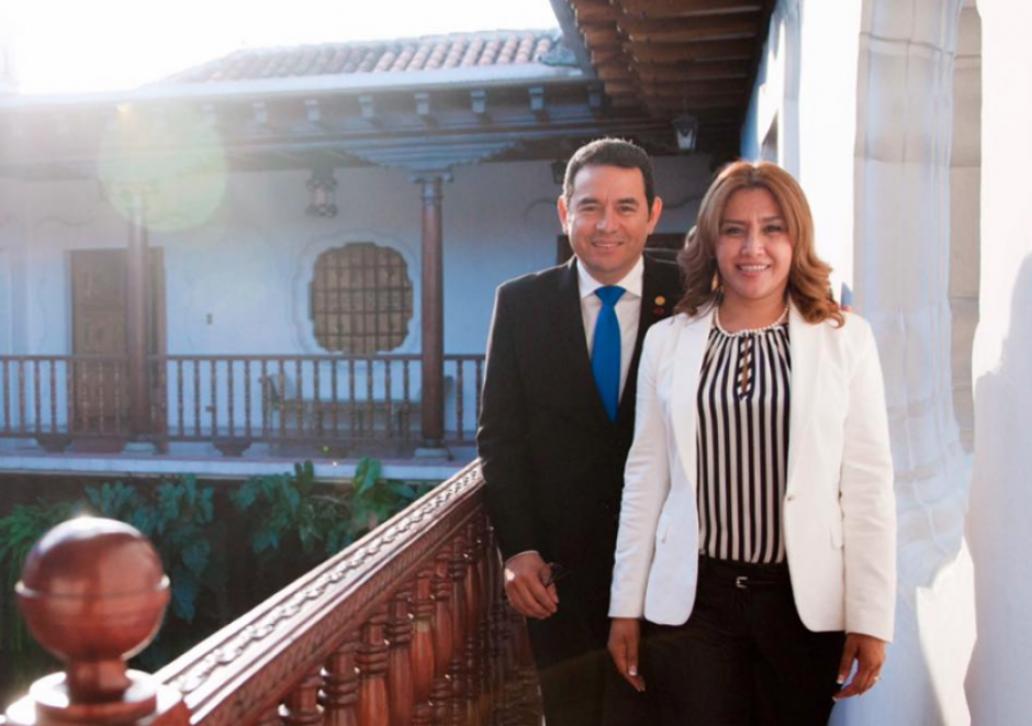 Jimmy Morales y la Primera Dama intercambiaron mensajes por el Día del Cariño a través de Facebook. (Foto: Jimmy Morales/Facebook) 