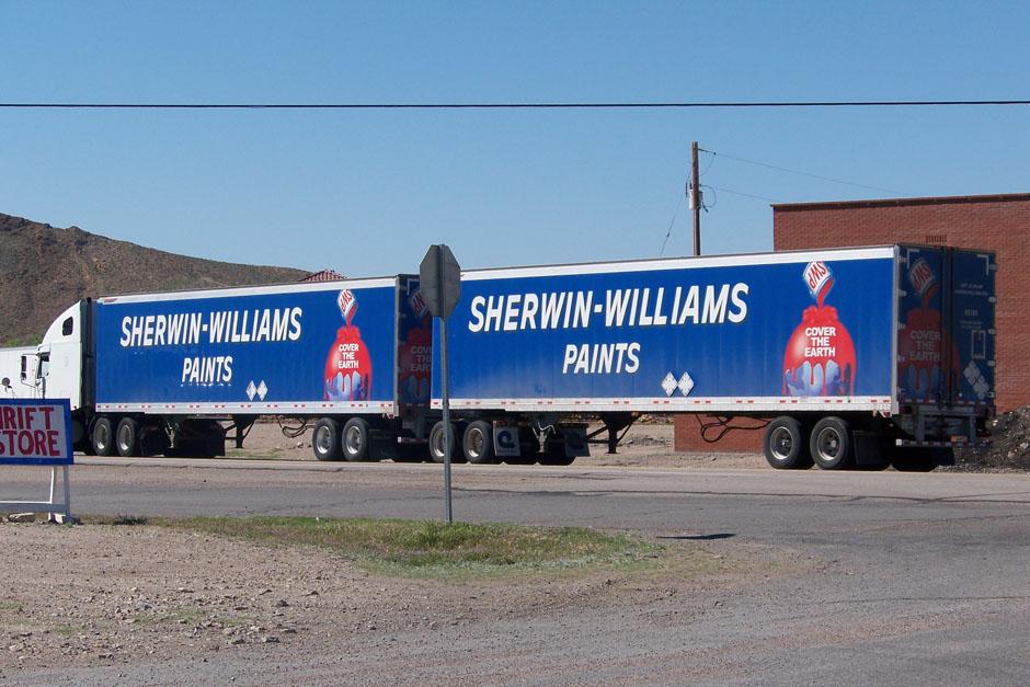 La autoridad antimonopolio de México dijo que la fusión de Sherwin Williams y Comex colocaría a las demás empresas competidoras en desventaja, por lo que Sherwin desistió. (Foto: Archivo)