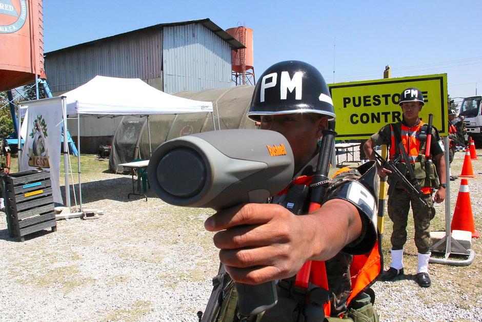 Se instalaron 10 campamentos de Sinaprese y dos Puestos de Monitoreo en distintas carreteras del país. (Foto: Archivo/Soy502)