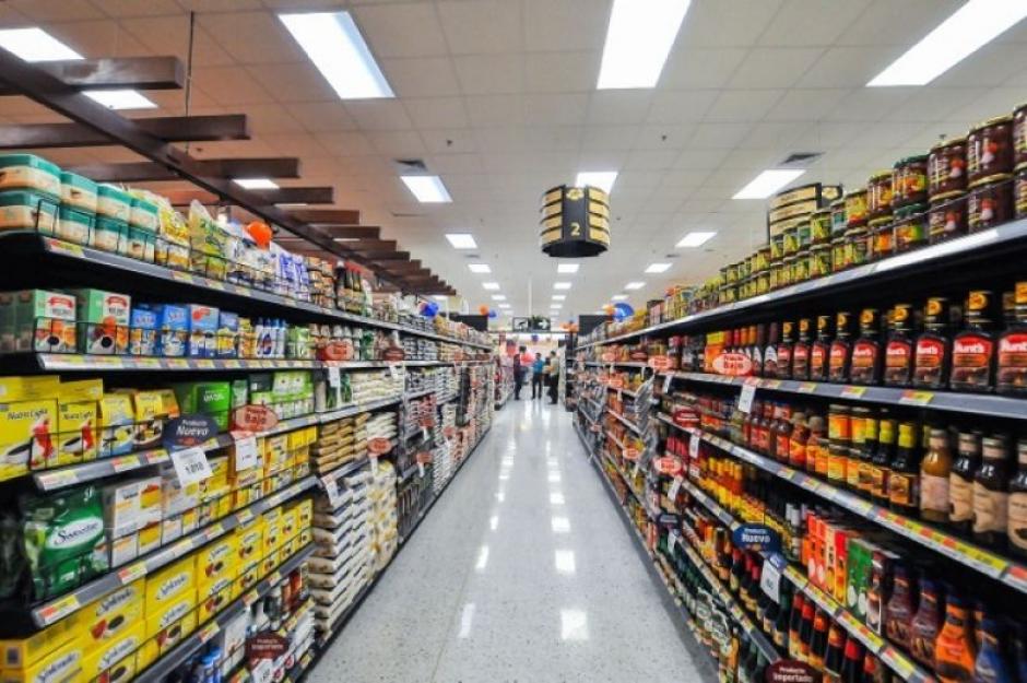 Un estudio de la Universidad de Michigan revela que los pobres gastan más al comprar envases más pequeños. (Foto: La Tendencia)