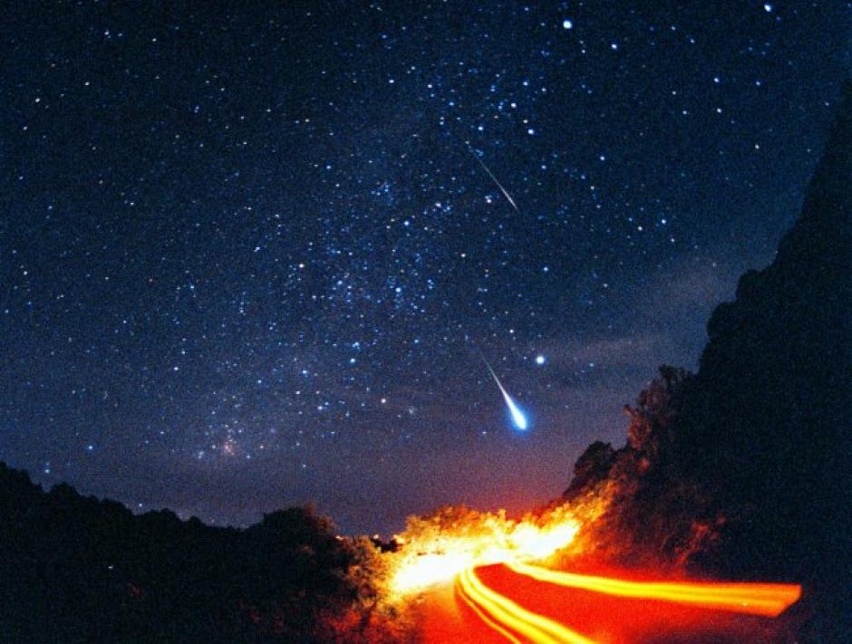 Foto de archivo de meteoritos entrando a la atmósfera. (Foto: EFE) 