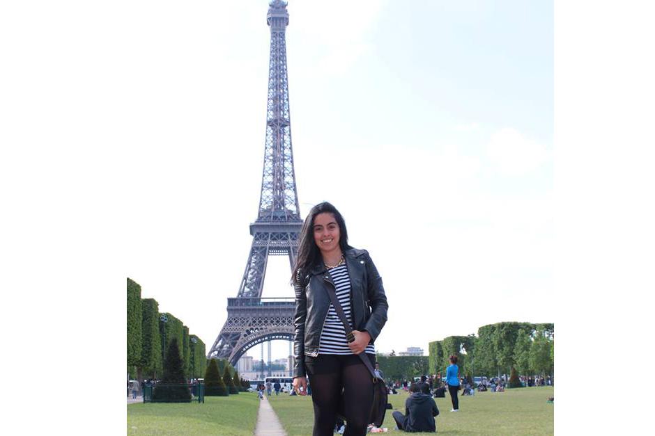 Andrea Corzo es una joven guatemalteca que se encuentra cerca del lugar donde ocurrieron los atentados en París. (Foto: Facebook/Andrea Corzo)