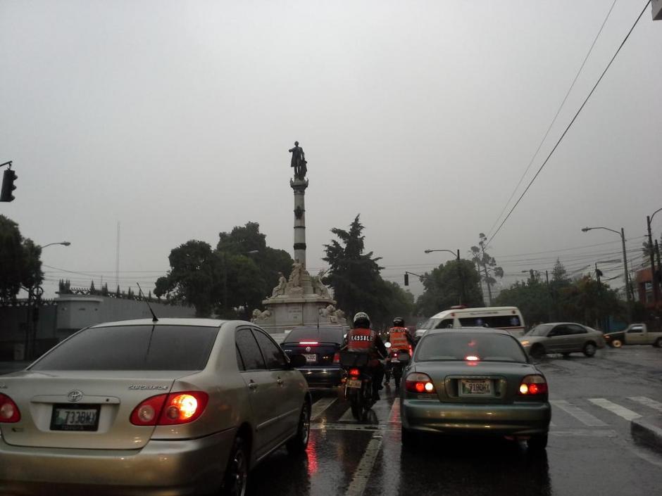 La lluvia en algunos sectores de la ciudad y los accidentes provocaron caos vehicular en diferentes puntos. (Foto: Archivo/Soy502)