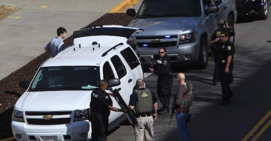 Por medio de dos alertas en Twitter la policía local llegó al Campus. (Foto AFP)