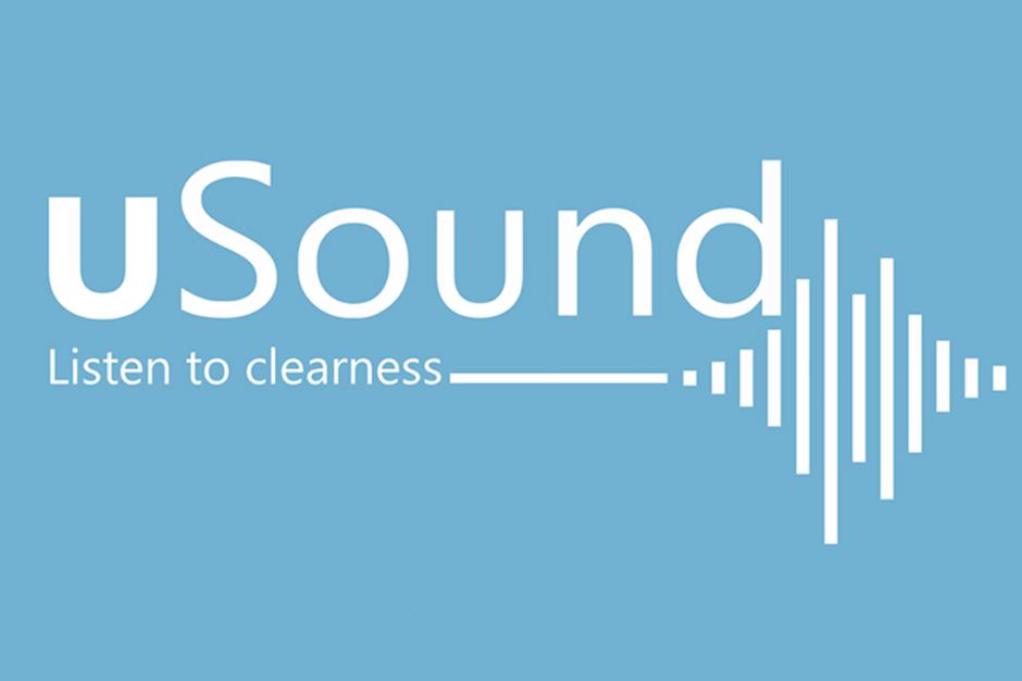 La idea del invento surgió por un compañero de facultad que terminó abandonando la carrera porque no escuchaba bien, pues cuando no lograba ubicarse cerca del profesor perdía la clase. 