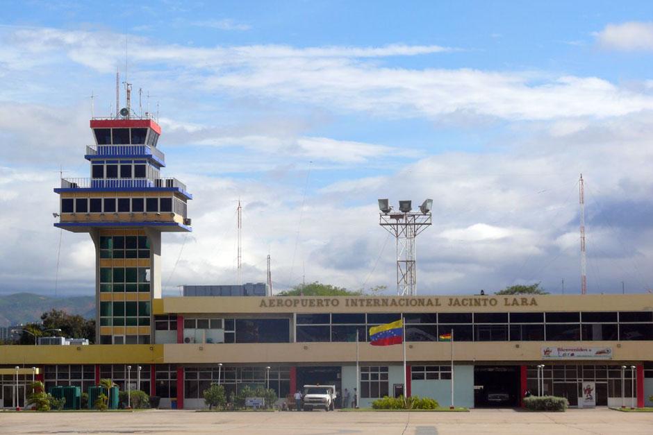 Pese a las amenazas de Nicolás Maduro, las aerolíneas internacionales que operan en Venezuela redujeron los vuelos hacia dicho país. (Foto: Archivo)