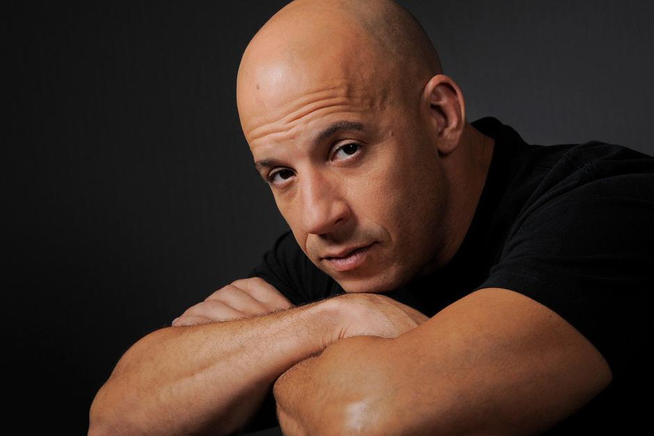 Vin Diesel es un actor que ha destacado en muchas películas de acción, dándose a conocer como uno de esos protagonistas con un cuerpo bien tonificado.