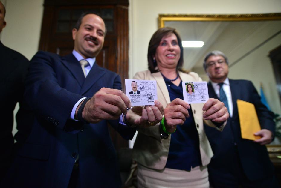 Sandra Torres y Mario Leal, el primer binomio inscrito. (Foto: Wilder López/Soy502)