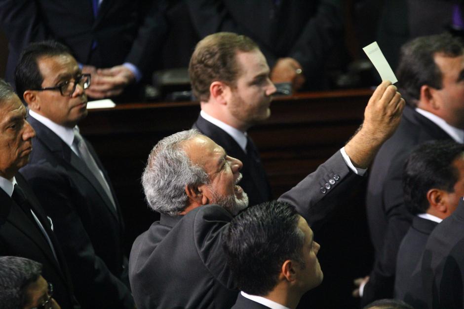 Edgar Rolando Zamora, diputado de ViVa, no pudo ser juramentado por carecer de finiquito. (Foto: Alexis Batre/Soy502)
