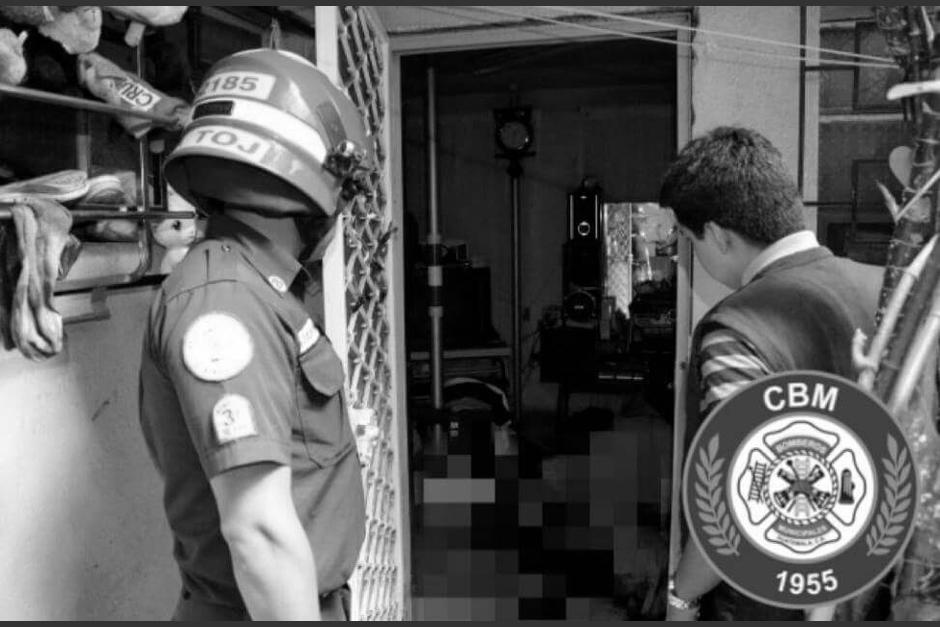 En una casa fue localizado un macabro crimen. (Foto: Bomberos Municipales) 