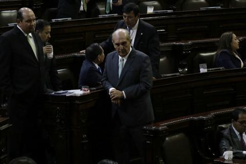 Nueva investigación del MP incluye a 35 parlamentarios y exdiputados