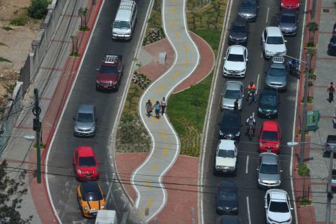 Caminante sí hay camino entre la Plaza España y La Reforma