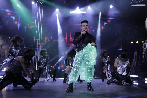 Dennis Arana saca la casta en la semifinal de La Academia