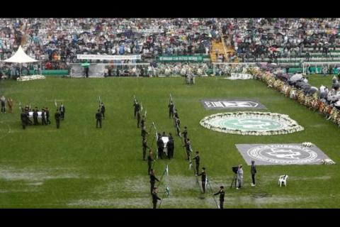 Jugador del Chapecoense: "Mis amigos fueron asesinados"