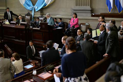 Congreso aprueba reformas a la ley de la SAT