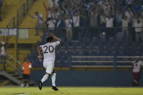 ¡Santo Viernes! Guatemala se impone a Estados Unidos y sueña