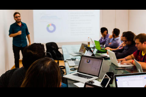 Seis cursos gratuitos en español certificados por Google