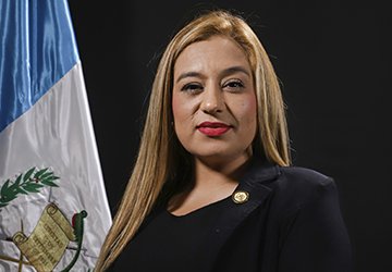 Greicy Doménica de León de León de Pérez