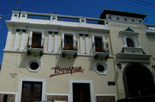 Pensión Bonifaz Hotel