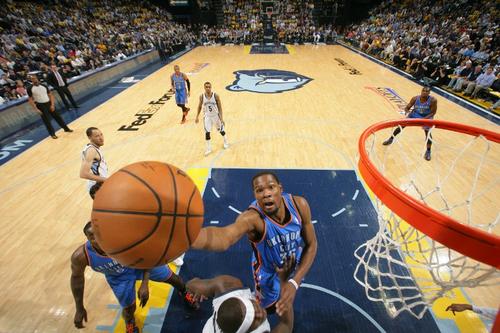 El jugador de 25 a&ntilde;os ha mejorado su juego en equipo durante las ultimas temporadas. (Foto: AFP) 