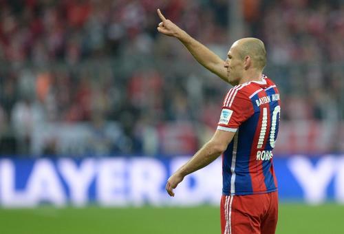Robben anot&oacute; un penal ante el Dortmund