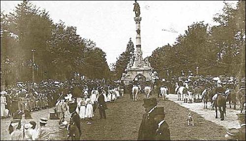 Foto antigua de la Avenida de la Reforma. (Foto: skyscrapercity)