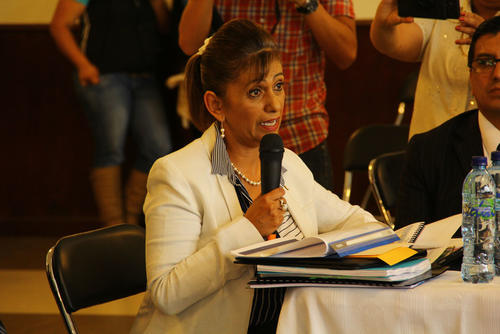 Ruth Lemus, auditora interna de la SAT, explicó que se tenían sospechas de una red de defraudación desde enero de este año. (Foto: Alexis Batres/Soy502)